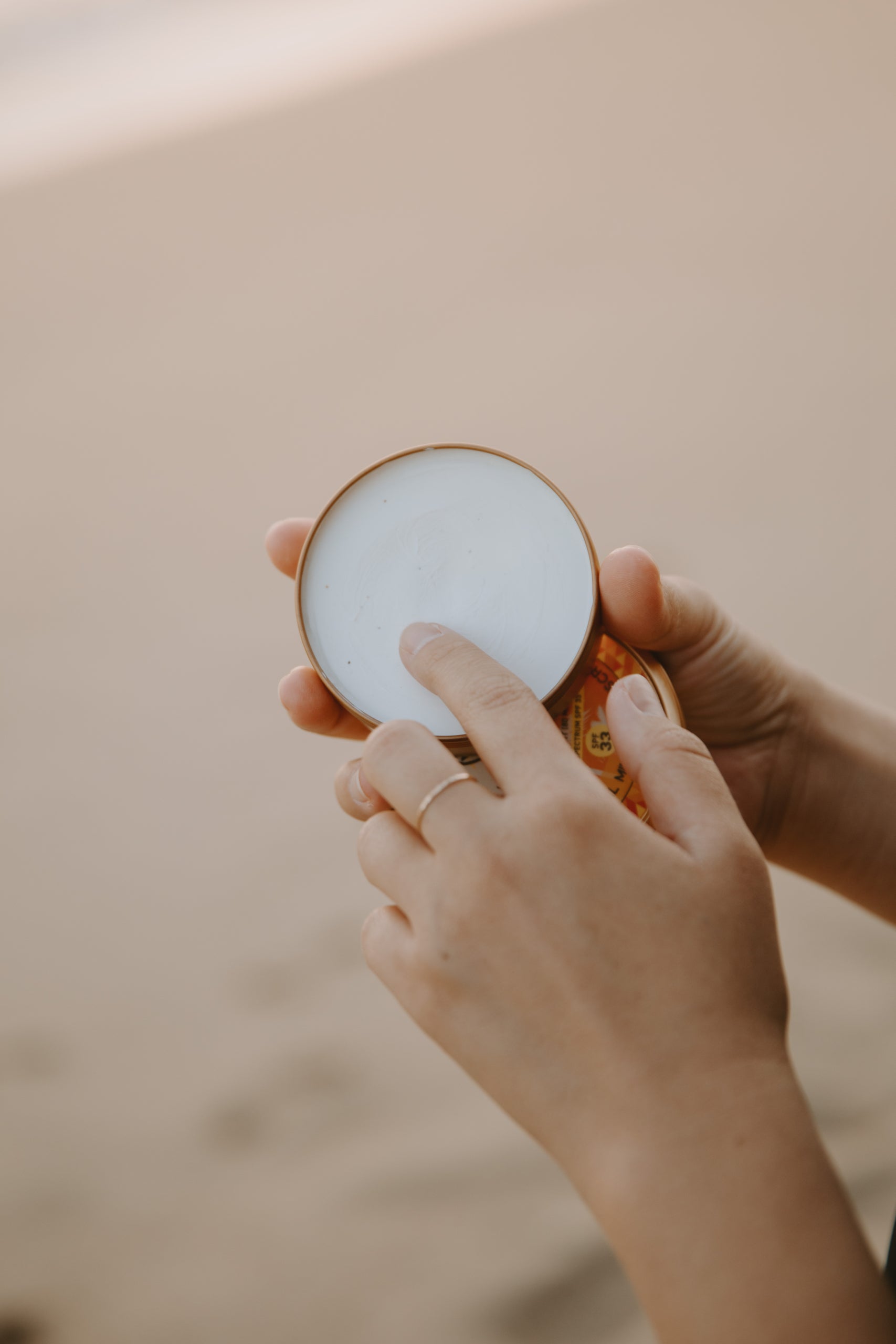 33 SPF mineralinis apsauginis kremas nuo saulės veidui ir kūnui