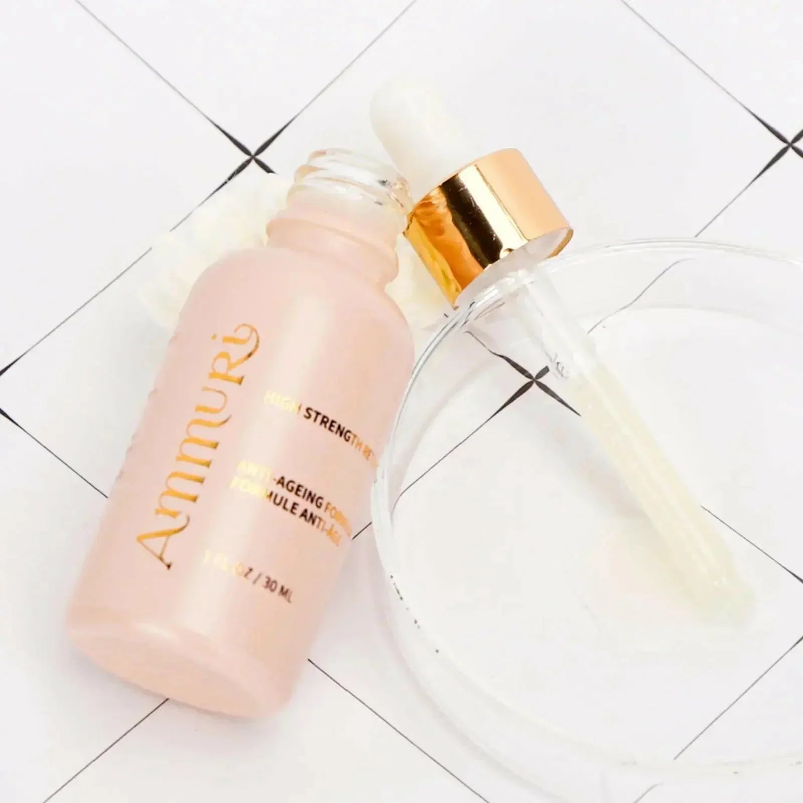 „Ammuri Skincare“ didelio stiprumo 4 % retinolio serumas 30 ml